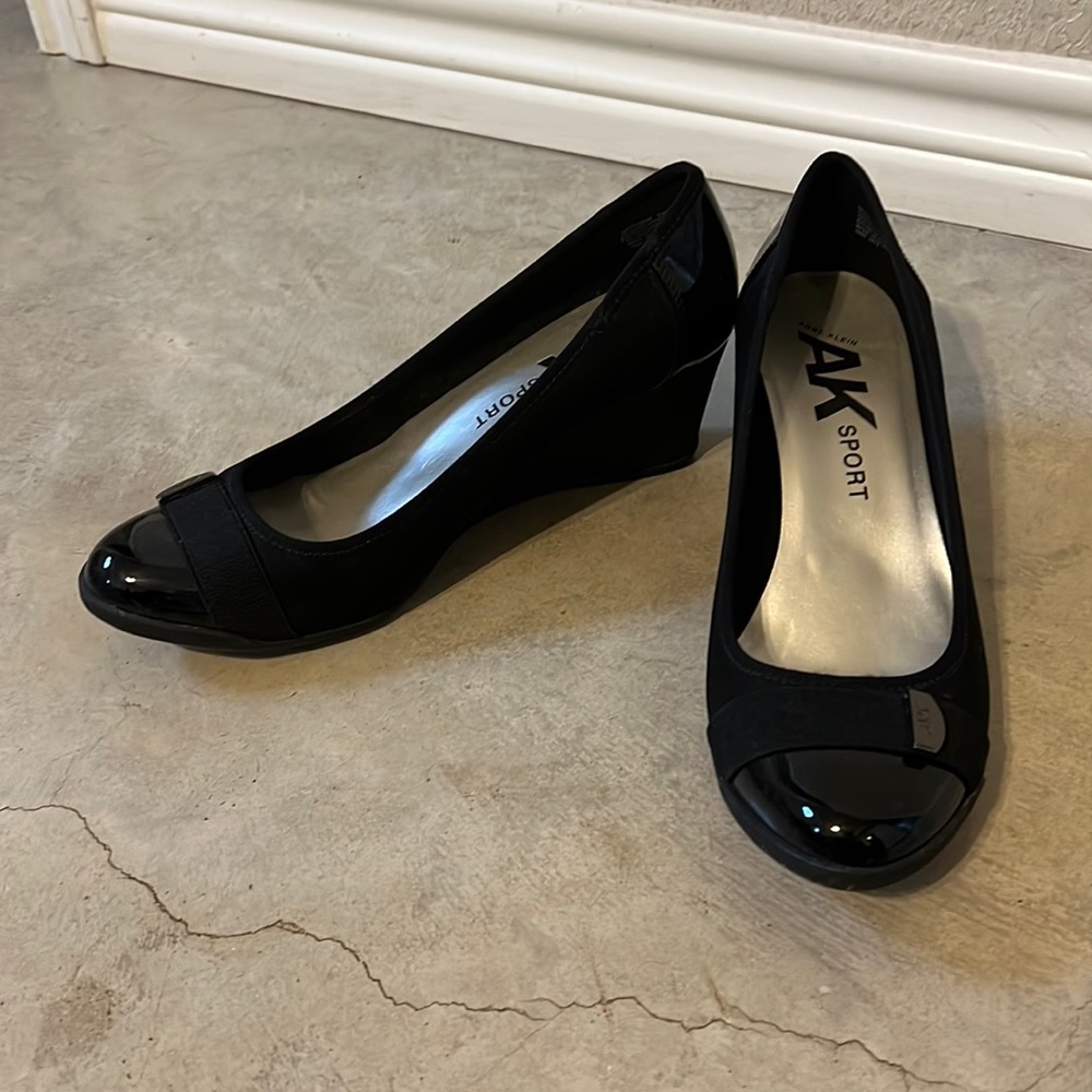 Anne Klein AK Sport Black Wedges Size 9.5M